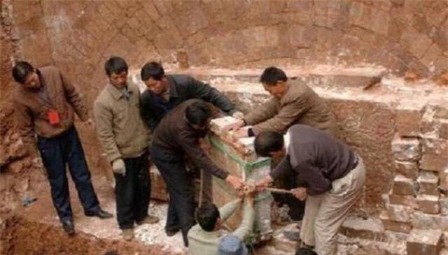 原创43年前洛阳一场暴雨让专家意识到人们拜错关羽墓1800年