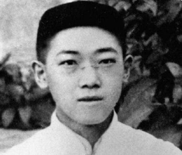 恽代英新婚睡书房,被妻打动先婚后爱,妻生子丧命后,他誓不再娶