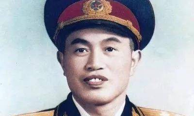 心爱的皮旅,皮定均就带了两个勤务员,踏上了新征程_涟水_张烽_华野