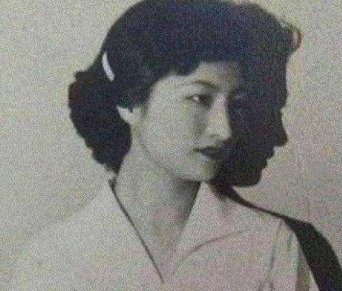 平安信,让女子不禁警觉起来,当然也彻底暴露了王秀娟的身份确实不简单