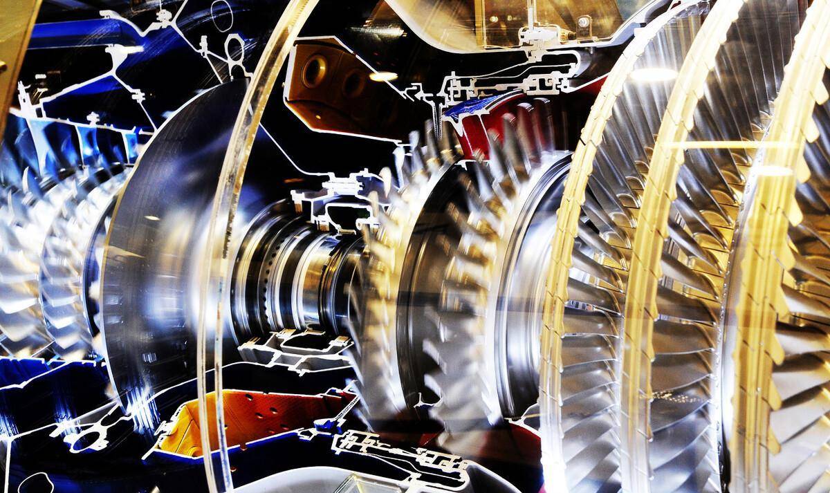 奥托一个一穷二白的推销员竟成为震惊世界的内燃机之父