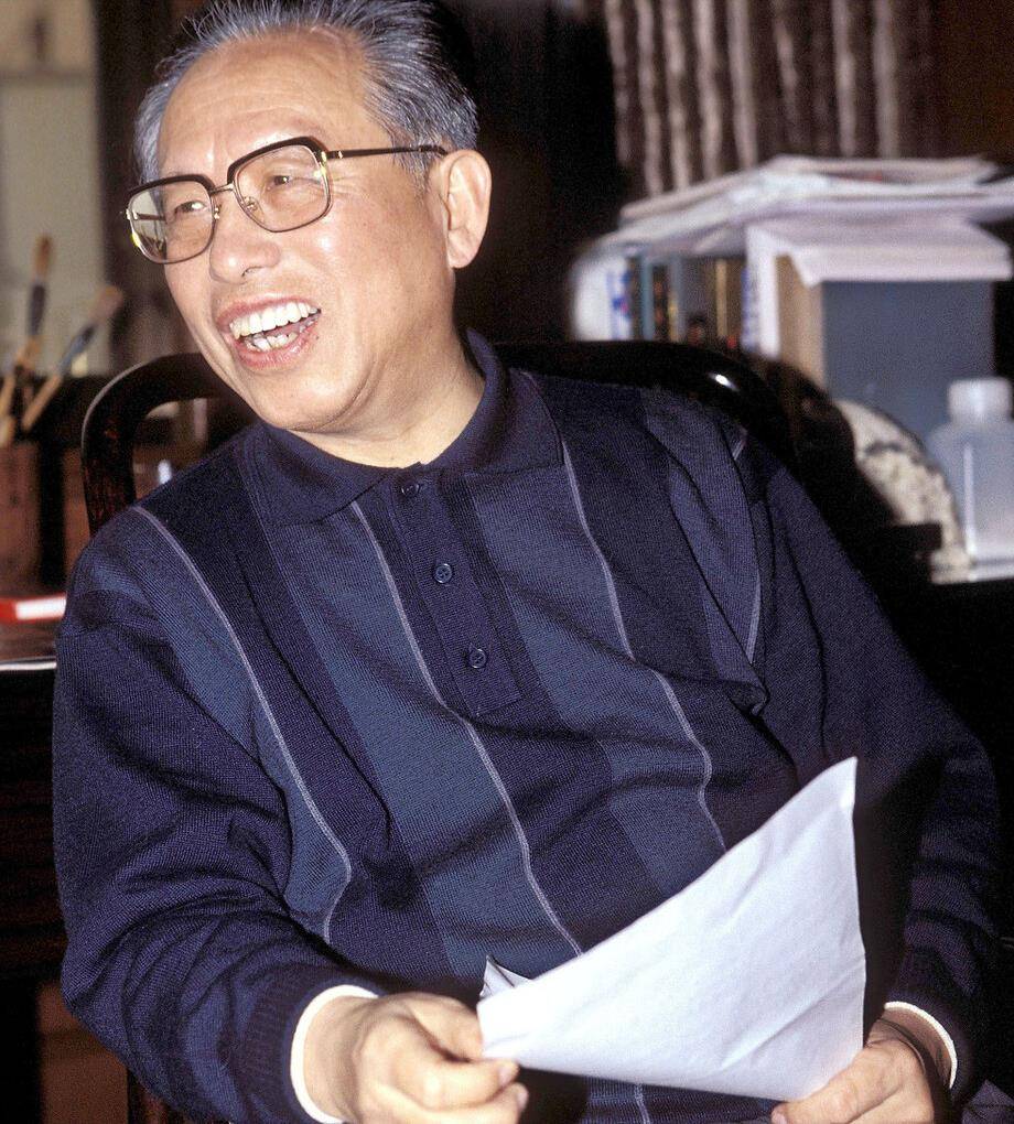 原创2003年5位村民挖出27件国宝被评为全国杰出文化人物