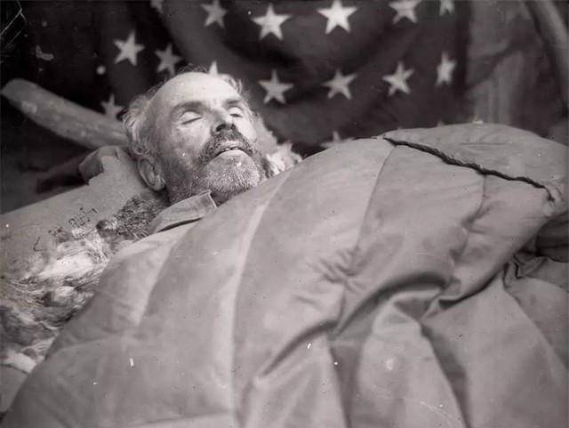 原创白求恩最后的日子感染疾病去世遗体三次迁葬遗言让聂帅落泪