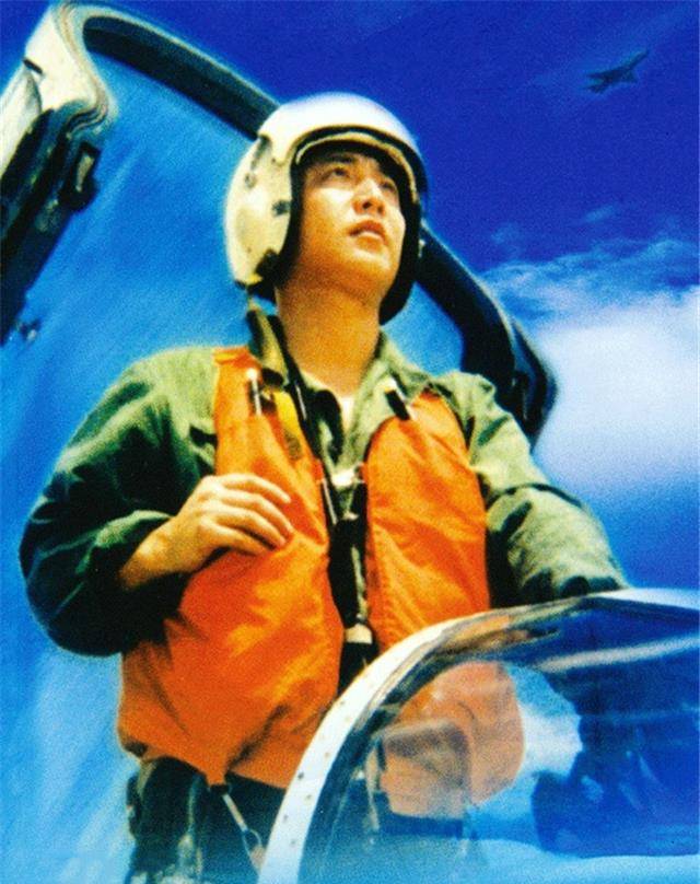 原创英雄遗孀回忆和王伟的爱情通信上百封爱情长跑7年后结成正果