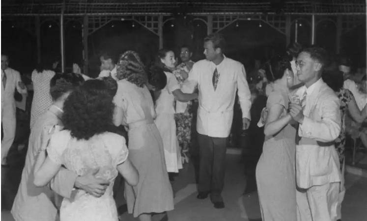 原创49年国军少将逃往台湾途中被俘说出名字后中央急电速送北平