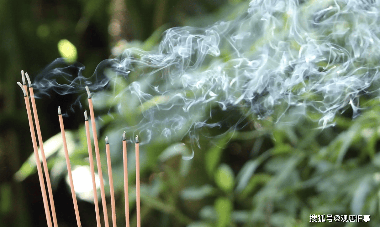 清明祭祖,拜神求福,为啥要点三炷香,看完恍然大悟!