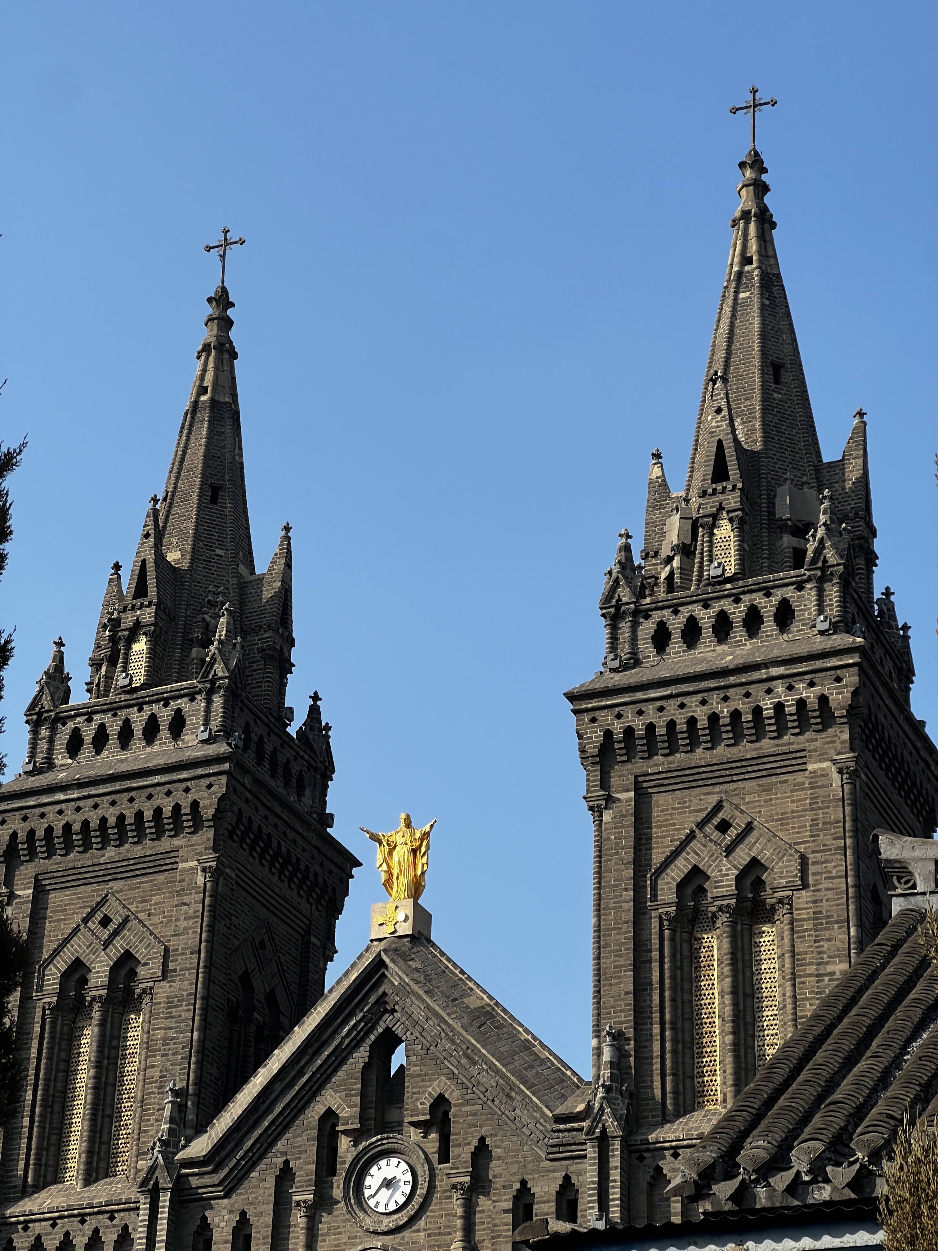 探索沈阳云端康莱德,览尽盛京繁华与优雅!