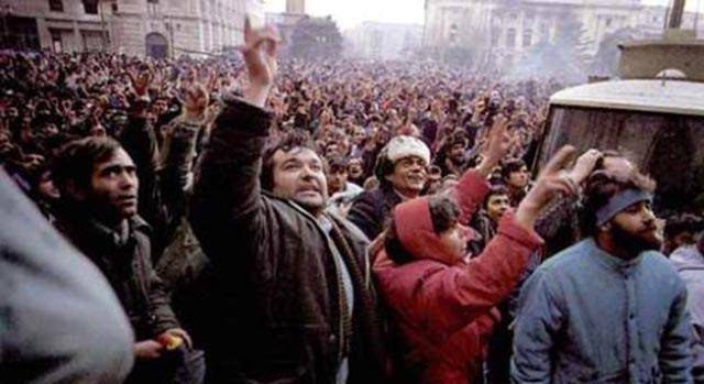 【外交生涯】在外交上,虽然罗马尼亚早在1955年加入华约,但齐奥塞斯库