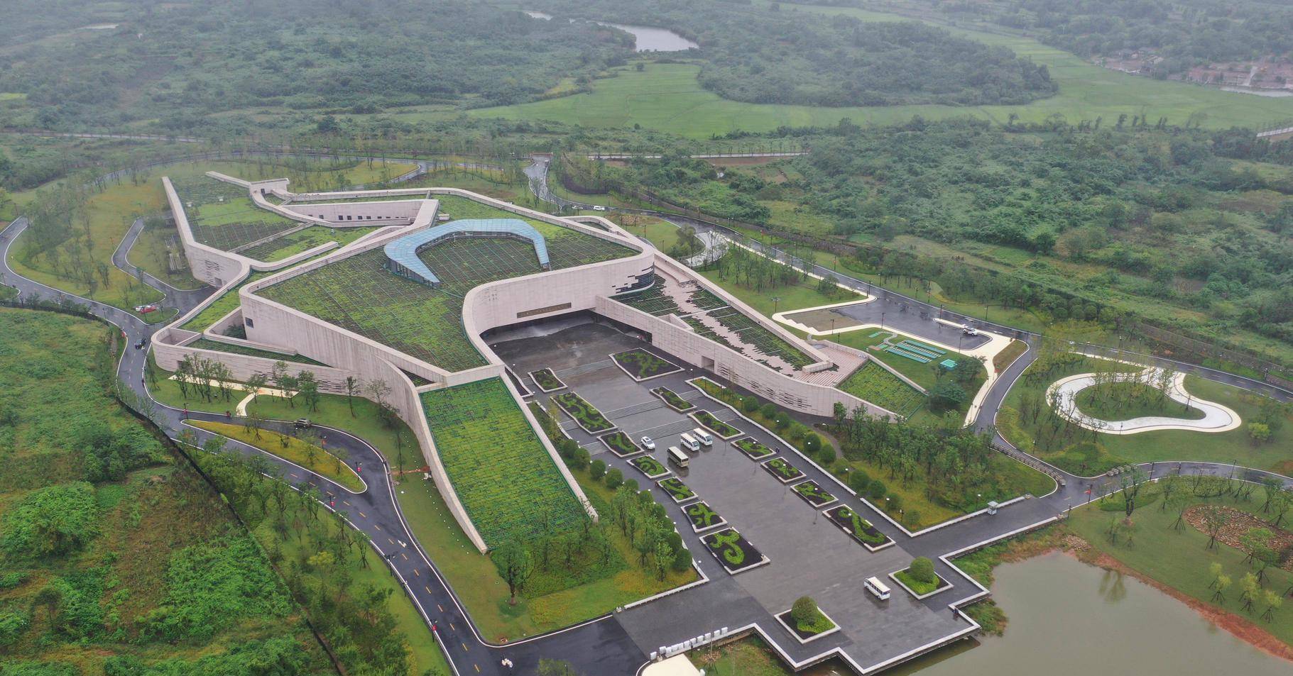 图27 海昏侯墓遗址博物馆海昏侯墓从2011年被发现至今已经有十年了