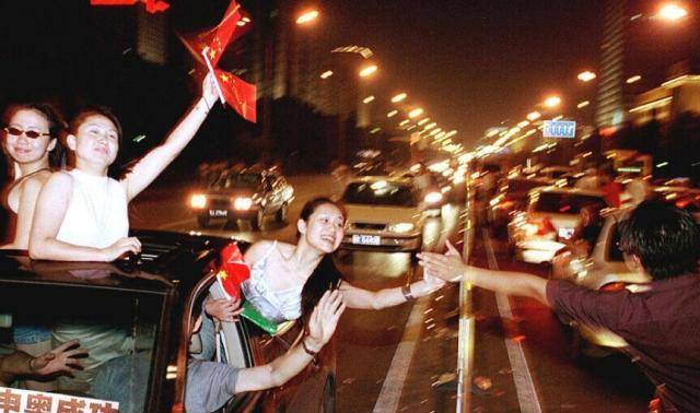 原创2001年北京申奥成功的场景举国上下一片欢腾图4让人感动落泪