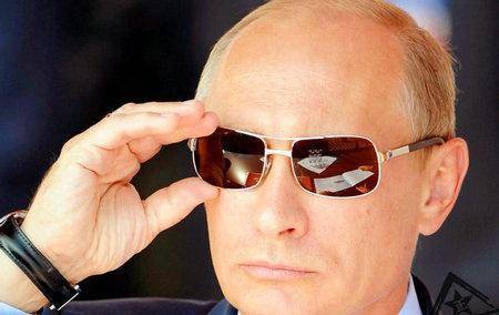 并推举普京作为接班人,俄罗斯开启了"普京时代"