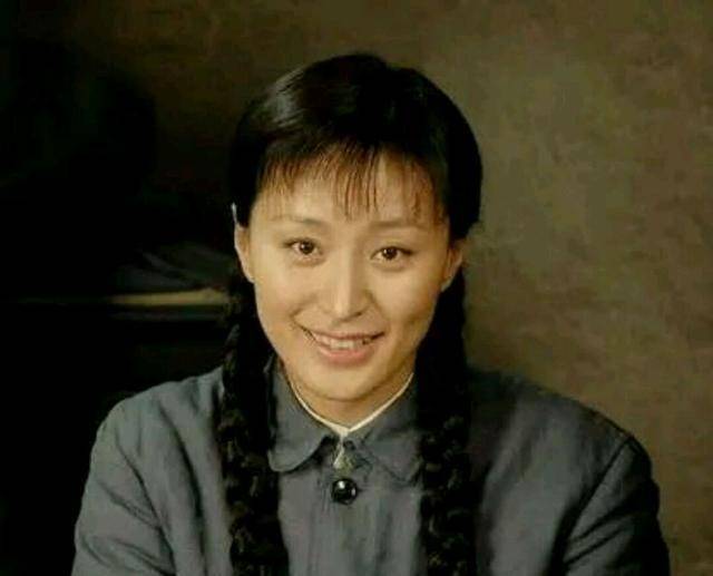 原创李贞6岁当童养媳47岁成新中国第一位女将军去世遗嘱让人落泪