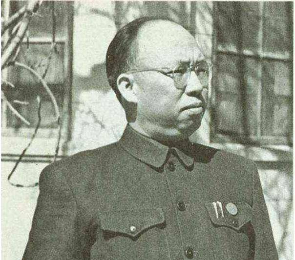 原创曾克林出关做了件事用55头牛羊和日战俘换了46架飞机咋做到的