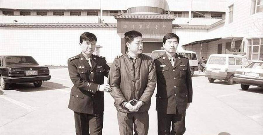 原创黑帮老大徐宗涛400证人上诉犯罪材料拉一车烧坏两台打印机