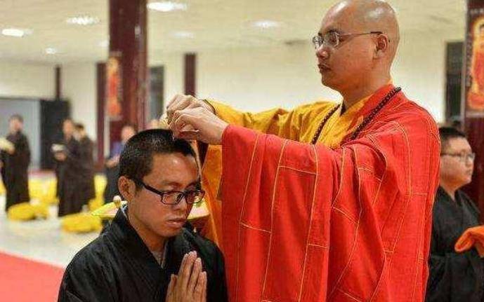 通缉犯徐心联潜逃17年初中生混成佛门高僧一部手抄经卖50万