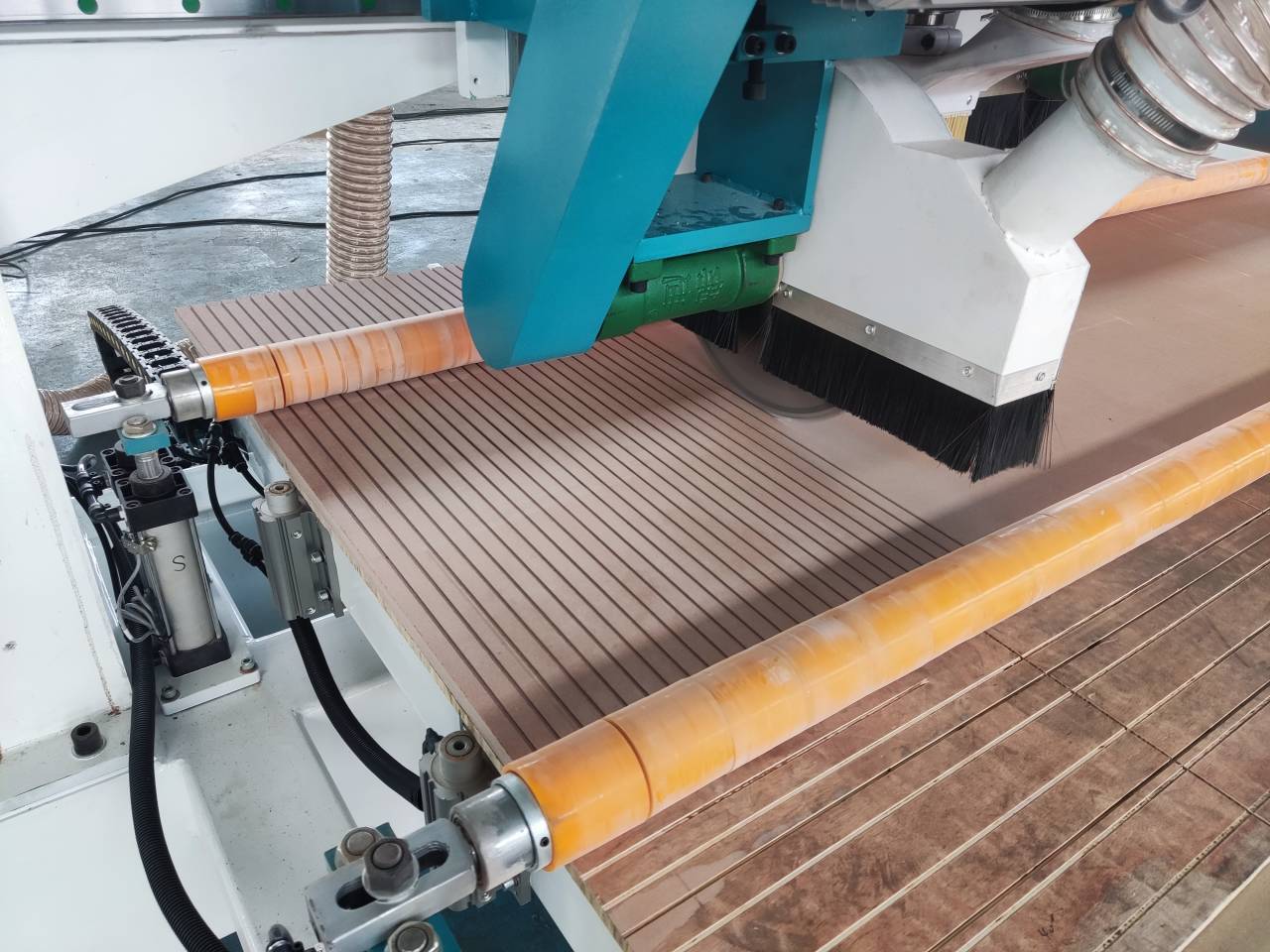 木包装箱开料锯数控裁板锯提高生产效率节约人力成本