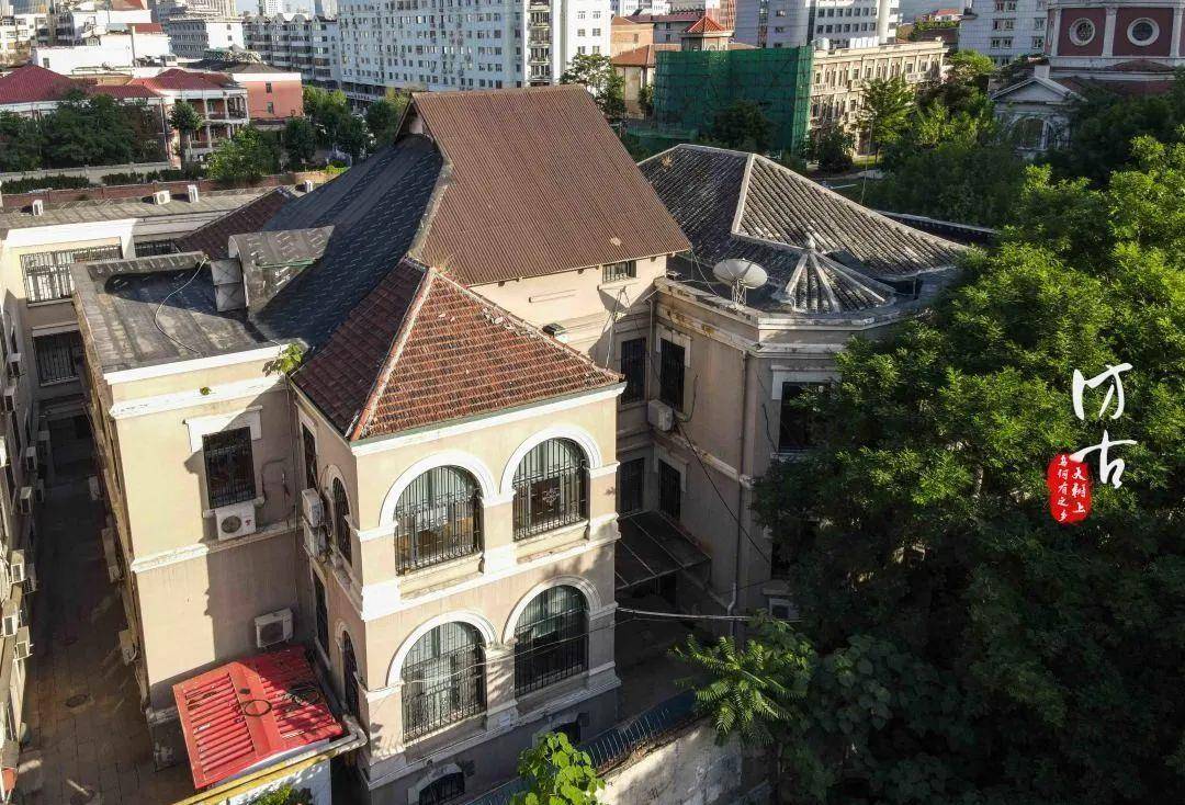 他逆袭成为大资本家,号称安福系财神爷,曾左右北洋政