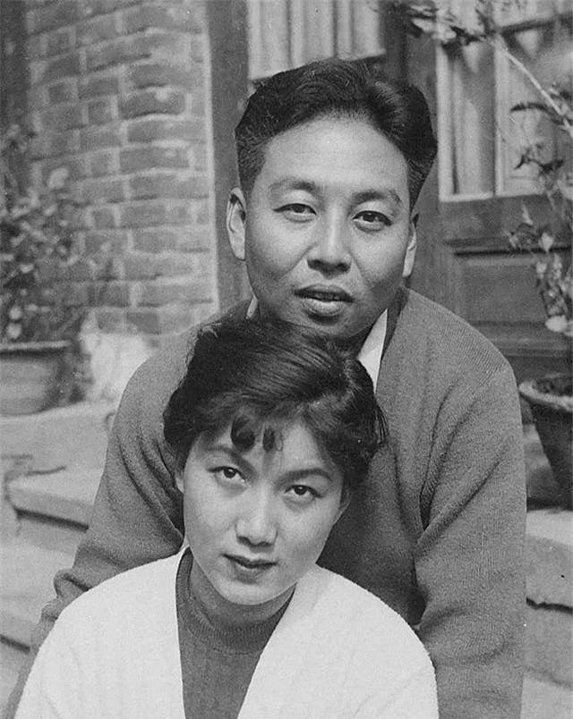 吕恩与吴祖光结婚五年无合影离婚送相机却被卖掉晚年终释怀