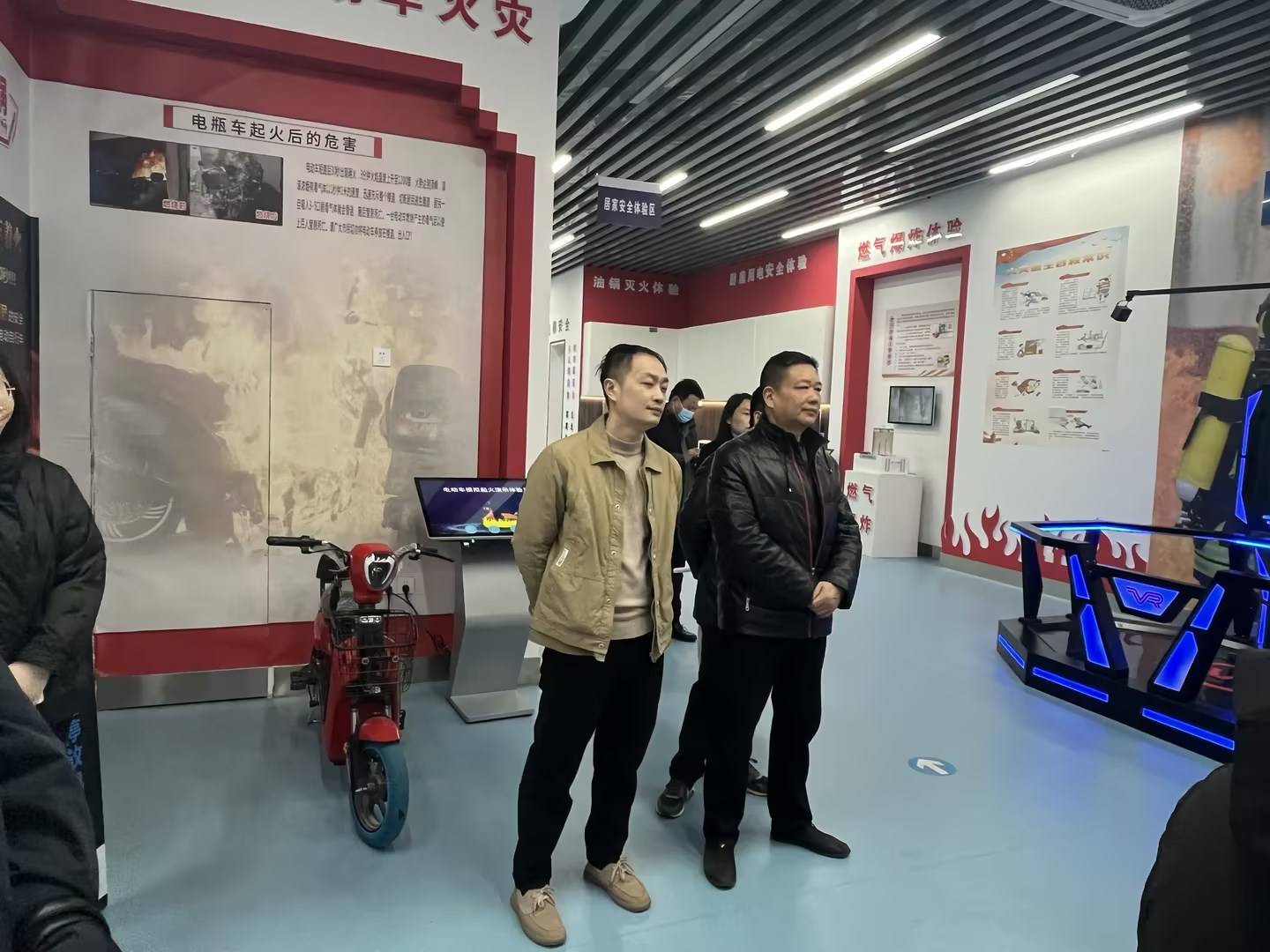 中科橡树岭少儿科学实验室——射阳县举行科普教育暨_