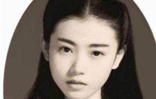 民国奇女子叶蓁高高兴兴做新娘结果新婚夜却被送入公公的房间