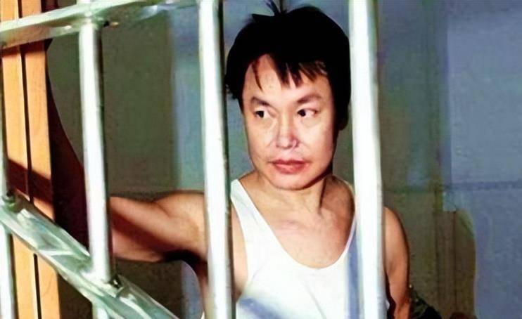 原创原创98年张子强被枪决后媒体问张母谁害了他张母嗜赌如命