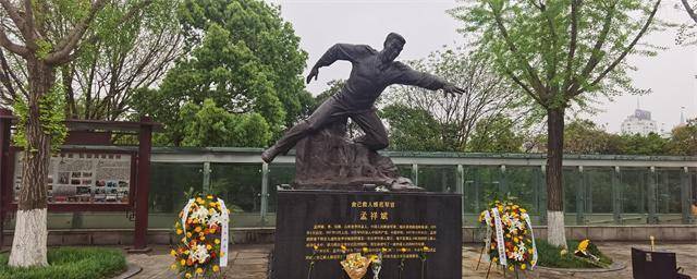 原创原创2007年烈士孟祥斌生命定格在28岁女儿恨透了父亲那一跃