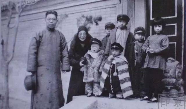 弃前程培养5子,她去世后严济慈每天对遗像三鞠躬_张宗英_何鲁_学业