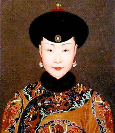 原创清朝二十六皇后画像一览_钮祜禄氏_博尔济吉特_康熙帝