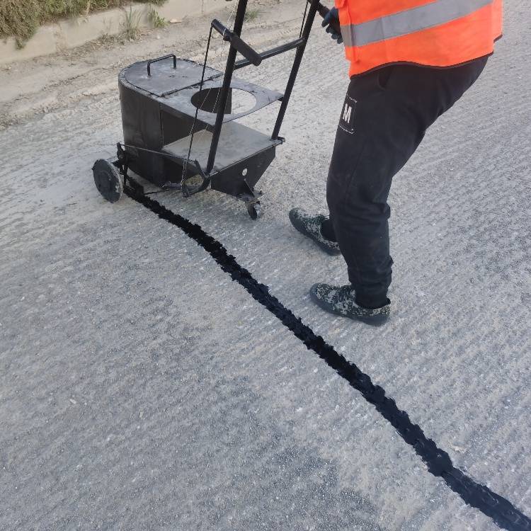 道路专用密封胶生产厂家道路灌缝胶道路加热型密封胶