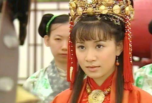 "以剑挥斫之,断左臂;又斫昭仁公主于昭仁殿.越五日,长平主复苏.