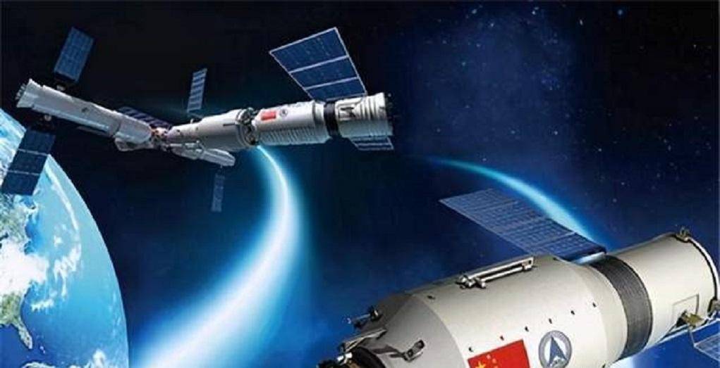 2003年10月15日9时,38岁的杨利伟搭乘神舟五号,在外太空绕行14周