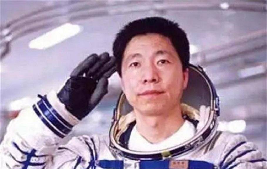 原创杨利伟夫人温柔美丽被婆婆一眼看中如今身负航天重任