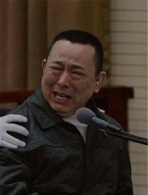 原创原创四川黑老大刘汉有多奢侈一顿饭吃80多万赌场一晚输光2亿