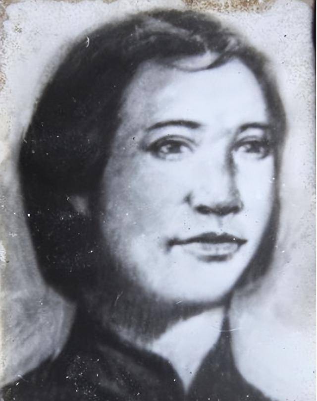 廖汉生晚年写回忆录把贺家姐妹单独写了一章她们都是英雄