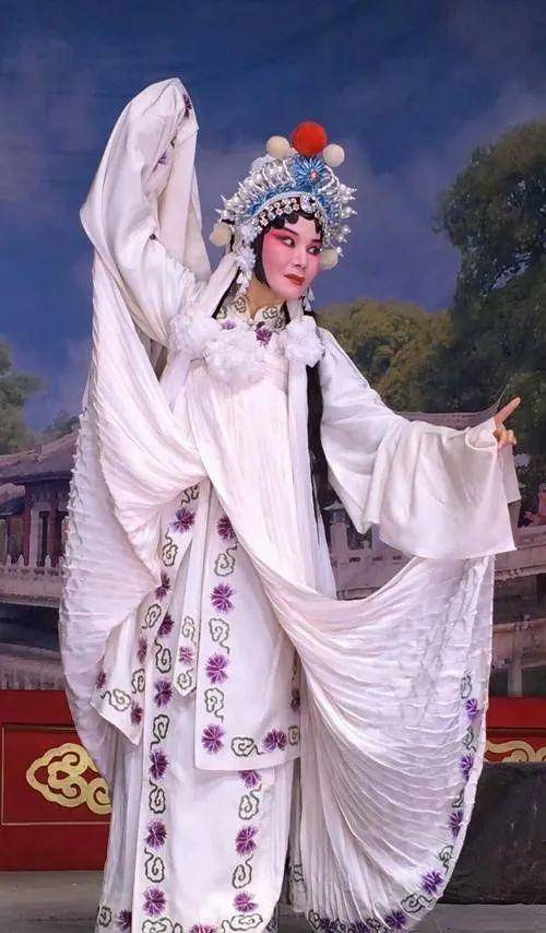 尽管如此,常香玉还是希望陈百玲能够回心转意,继续好好唱豫剧.