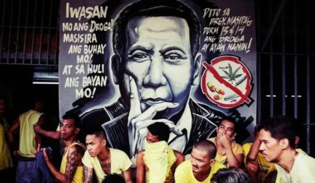 13个大型跨国贩毒组织,175个本土贩毒集团,菲律宾的国情已然岌岌可危.