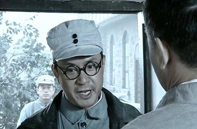 原创雷霆战将为何被下架抹发胶也就算了但忍不了他们忘了亮剑精神