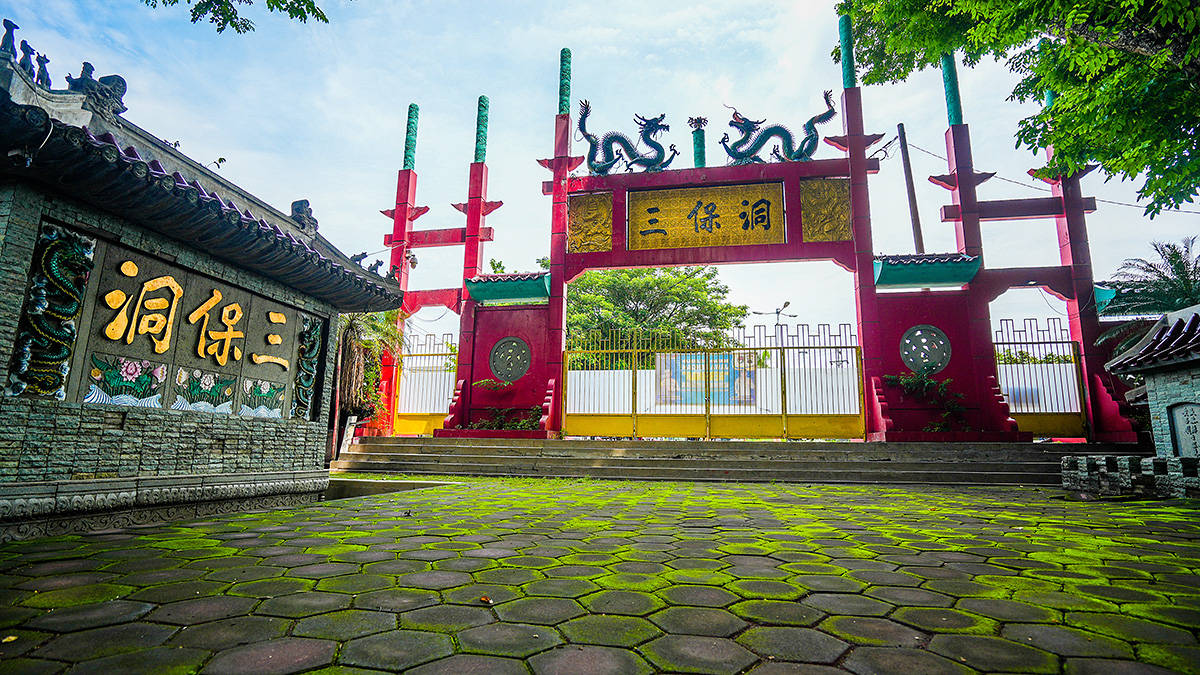 原创印尼的三宝垄有座为郑和所建的历史庙宇群此城市也因他而命名