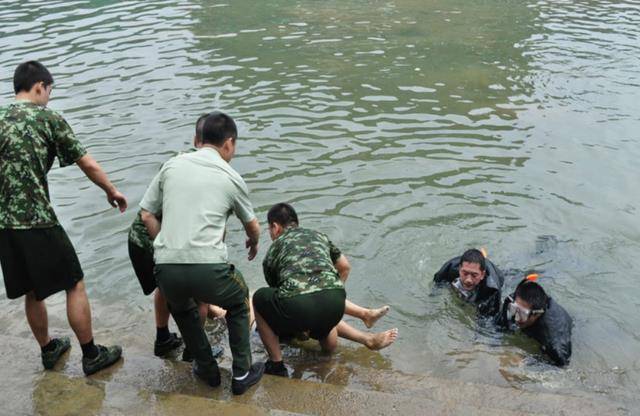 原创27岁小伙跳河救人意外牺牲几名被救者趁乱逃跑如今怎么样了