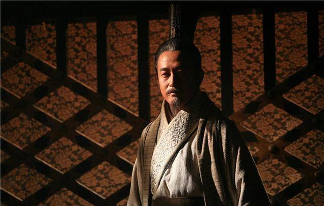 这次变法,给秦国的强大奠定了基础,使它最终在六国争霸中夺得头筹.