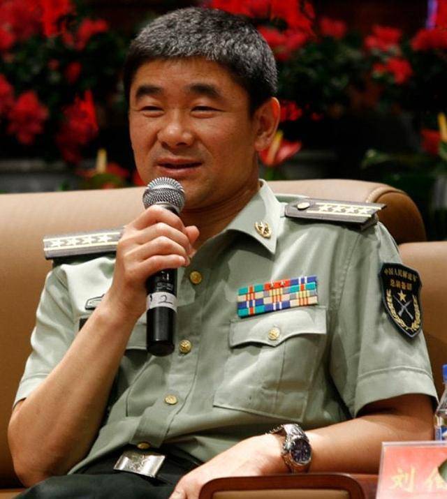 从"辍学打工仔"到"航天英雄",刘伯明:人生总要有点理想_依安县_飞行员