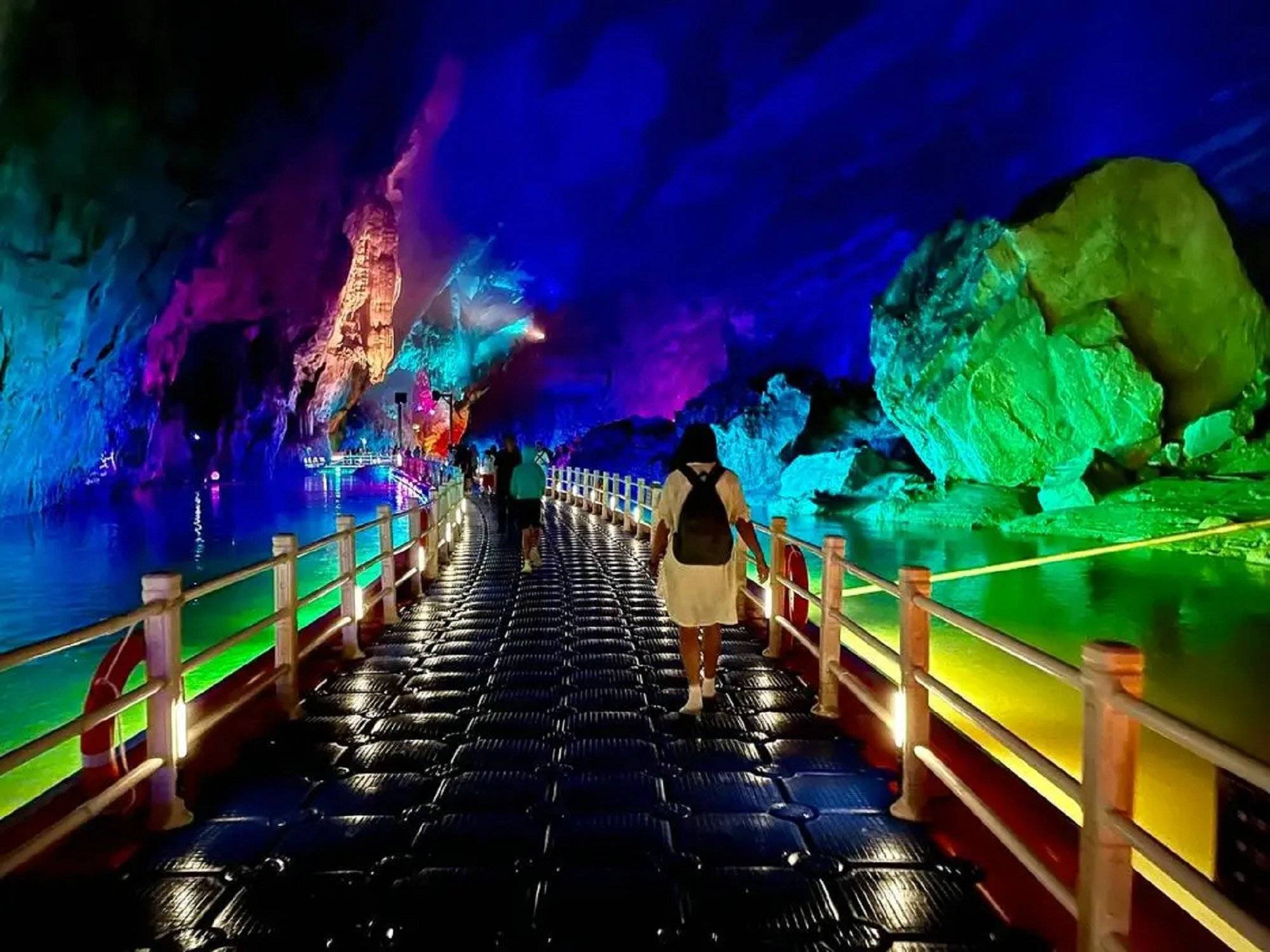 辽宁到恩施旅游跟团游要多少钱辽宁到恩施旅游跟团游攻略及费用