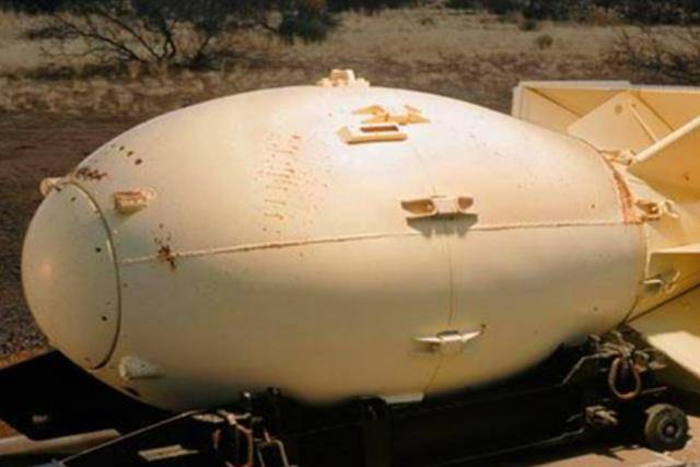 原创中国原子弹试爆前美国欲联合苏联轰炸罗布泊却因总统遇刺搁浅