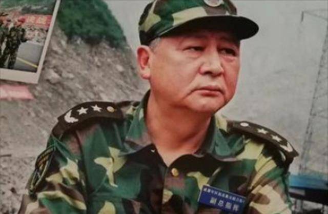 将军的儿子也是将军一直提到范晓光将军,却没有仔细讲明他的身份贩 