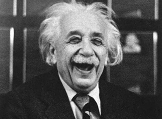 拉着爱因斯坦表情包图片