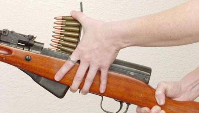 原创我国子弹上亿万枚为啥死刑犯要亲自掏钱买2枚子弹来枪毙自己