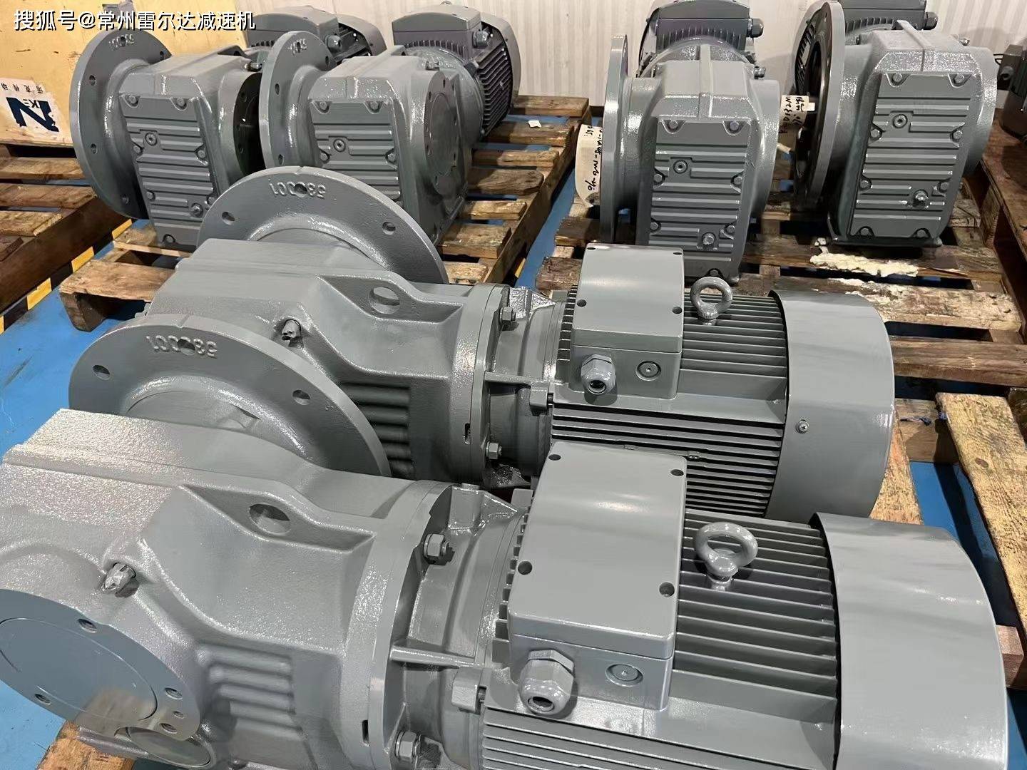 s系列减速机能够将原始动力源的转速和扭矩进行适当的调整,从而降低