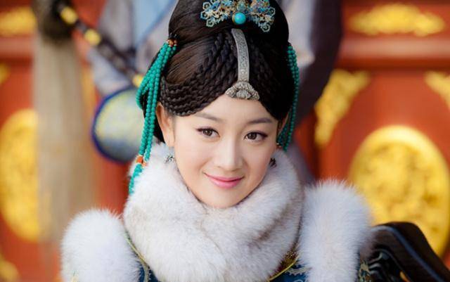 原创她貌美如花30岁才入宫一年升嫔五年成妃却早早香消玉殒