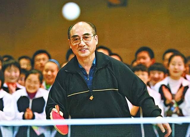 2013年中美乒乓外交功臣庄则栋在京病故两任妻子均出席