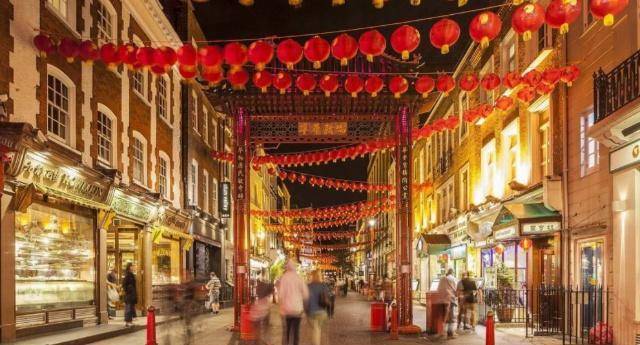 原创现如今的唐人街与之前的繁华热闹形成了反差这究竟是为什么